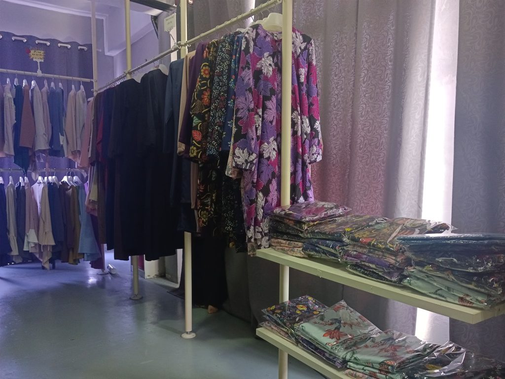 showroom02.jpg